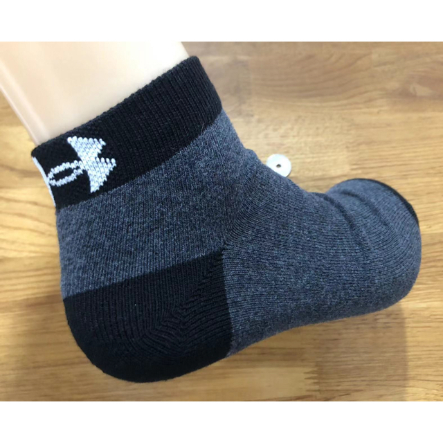 UNDER ARMOUR(アンダーアーマー)の新品アンダーアーマーUNDER ARMOUR メンズソックス4足セット111 メンズのレッグウェア(ソックス)の商品写真