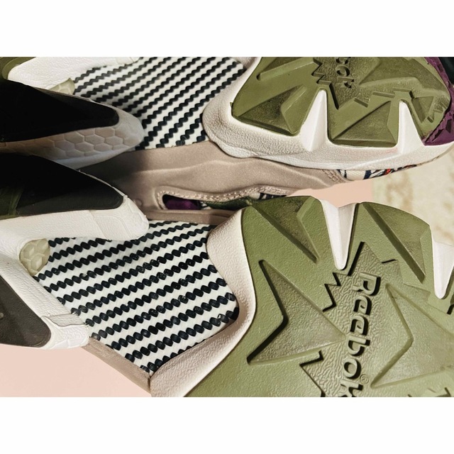 Reebok(リーボック)のリーボック　ポンプフューリー　２３センチ レディースの靴/シューズ(スニーカー)の商品写真