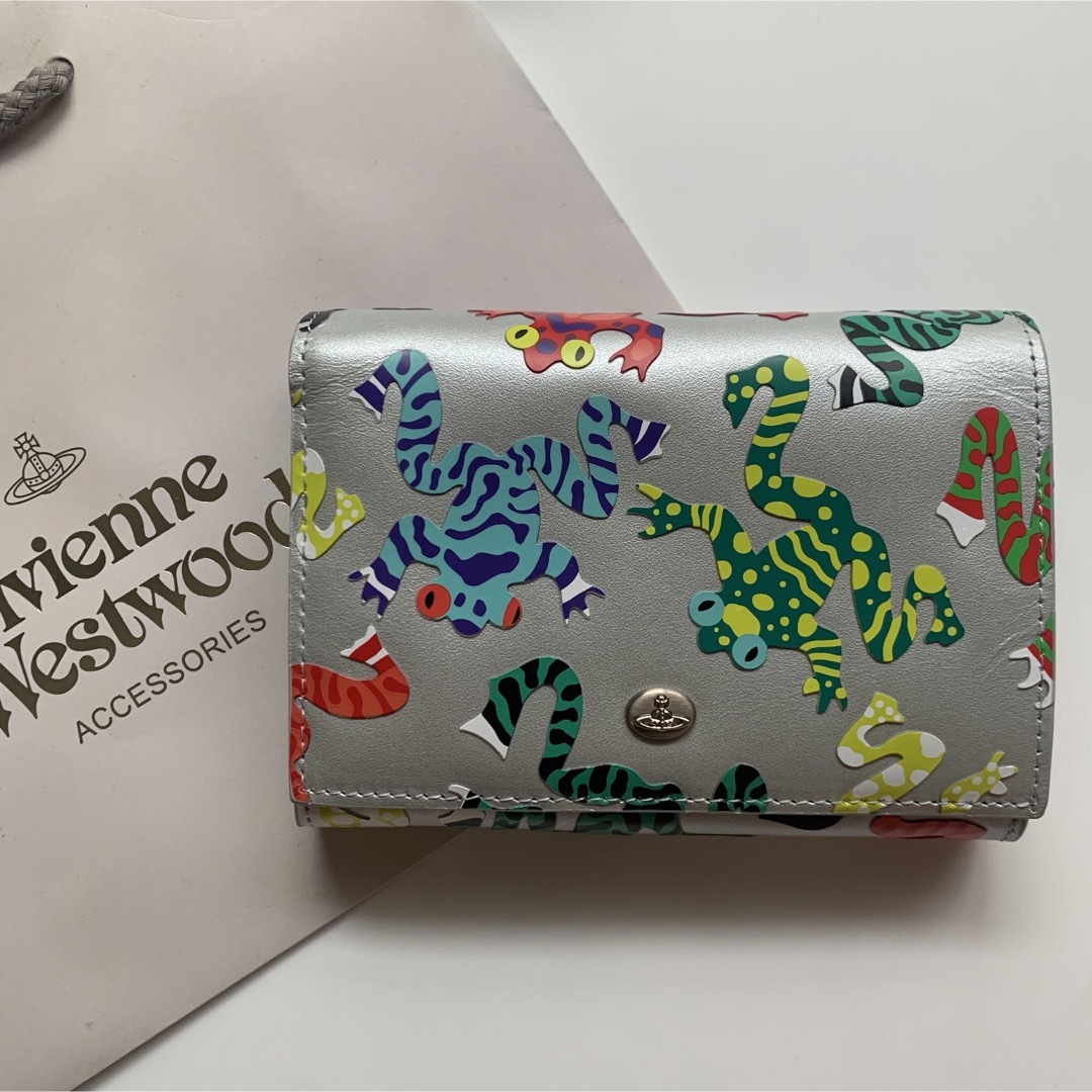 新品 未使用 vivienne westwood 二つ折り財布 カエル シルバー