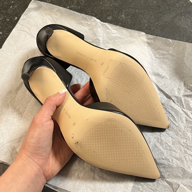 CHARLES&KEITH パンプス 黒 5