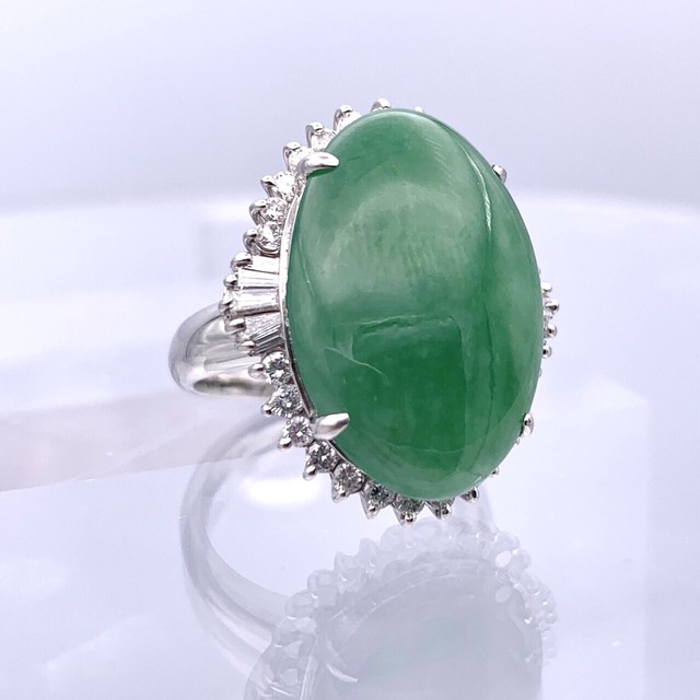 ✴︎極美品　PT900 プラチナ 14.76ct 翡翠 0.80 ダイヤ リング