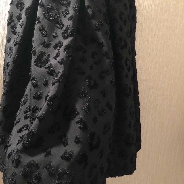 deicy(デイシー)のdeicy leopard black skirt レディースのスカート(ひざ丈スカート)の商品写真