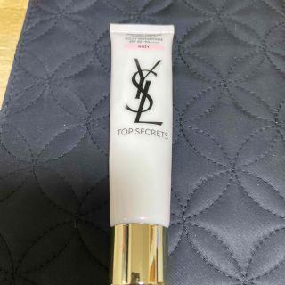 イヴサンローランボーテ(Yves Saint Laurent Beaute)のイブサンローラン トップシークレット　トーンアップローズ　最終お値下げ！(化粧下地)