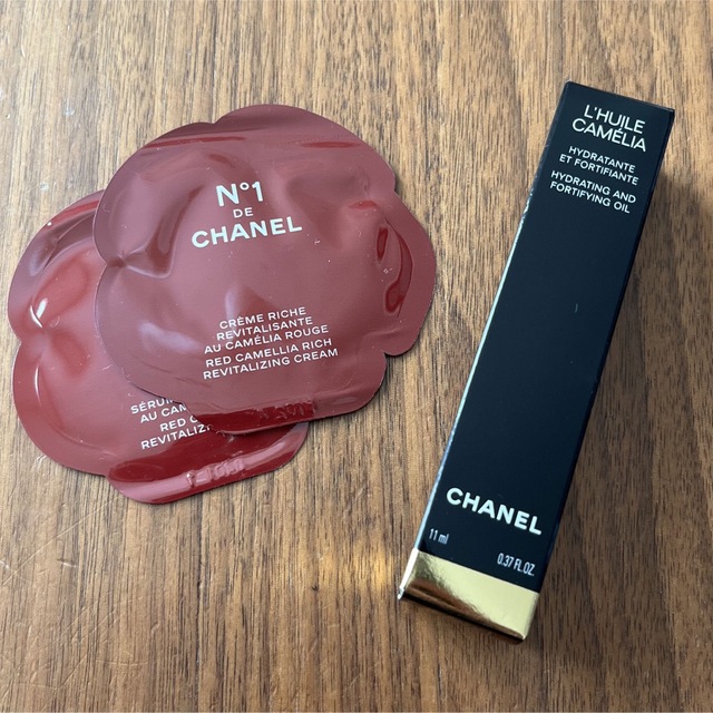 CHANEL(シャネル)のシャネル　ユイル　ア　オングル　ネイルオイル　新品 コスメ/美容のネイル(ネイルケア)の商品写真