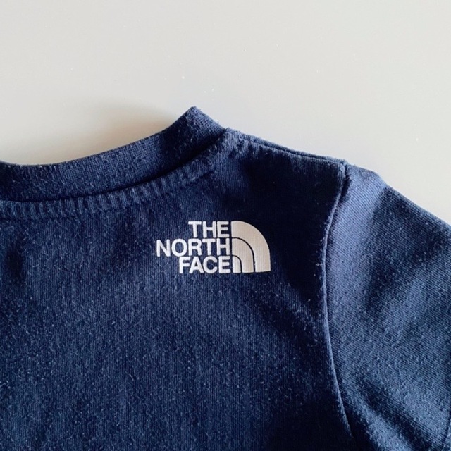 THE NORTH FACE(ザノースフェイス)のノースフェイス　Tシャツ　半袖   ネイビー　80   キッズ/ベビー/マタニティのベビー服(~85cm)(Ｔシャツ)の商品写真