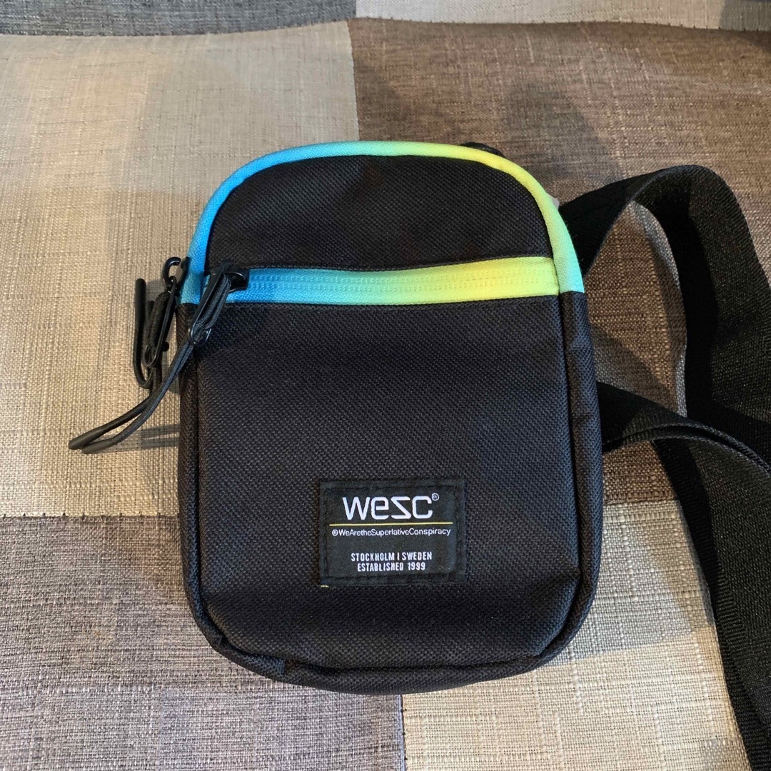 WeSC(ウィーエスシー)のweSC ショルダーバッグ メンズのバッグ(ボディーバッグ)の商品写真