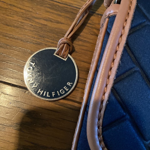 TOMMY HILFIGER(トミーヒルフィガー)のTOMMYHILFIGER トミーヒルフィガー　ショルダーバック レディースのバッグ(ショルダーバッグ)の商品写真