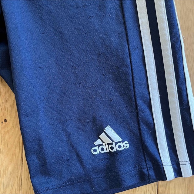 adidas(アディダス)のadidas 半ズボン ハーフパンツ 120 キッズ/ベビー/マタニティのキッズ服男の子用(90cm~)(パンツ/スパッツ)の商品写真