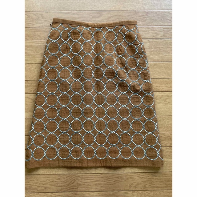 mina perhonen(ミナペルホネン)のミナペルホネンスカート茶系タンバリンサイズ38USED中古 レディースのスカート(ひざ丈スカート)の商品写真