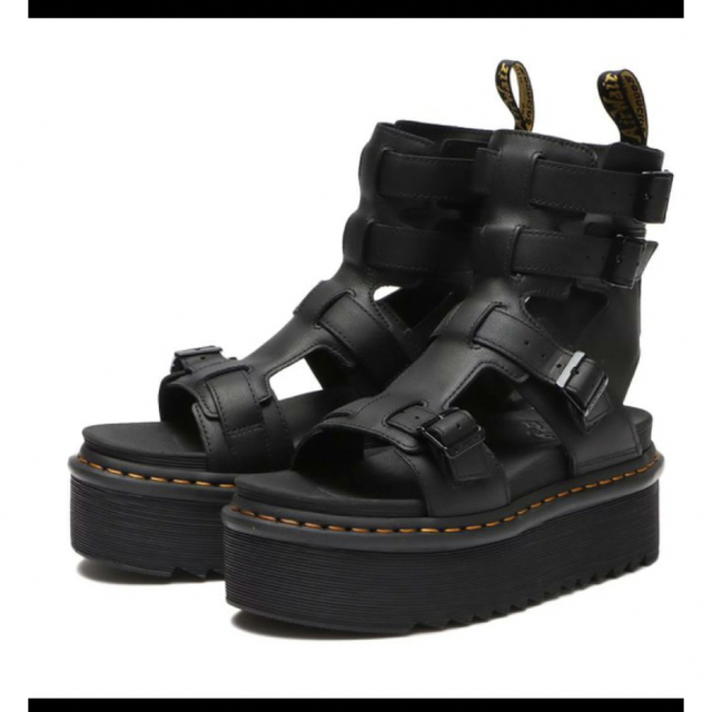 Dr.Martens(ドクターマーチン)のドクターマーチン GIAVANNAQUAD BLACK uk4 レディースの靴/シューズ(サンダル)の商品写真