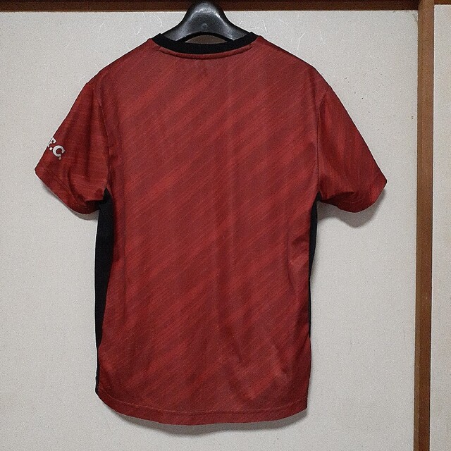 ティゴラ半袖Tシャツ(赤) スポーツ/アウトドアのサッカー/フットサル(ウェア)の商品写真