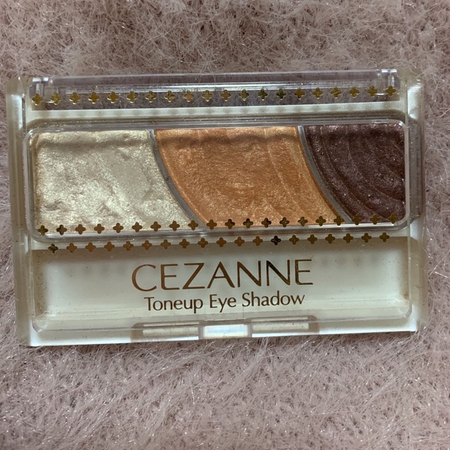 CEZANNE（セザンヌ化粧品）(セザンヌケショウヒン)のCEZANNトーンアップアイシャドウ06 オレンジカシス コスメ/美容のベースメイク/化粧品(アイシャドウ)の商品写真