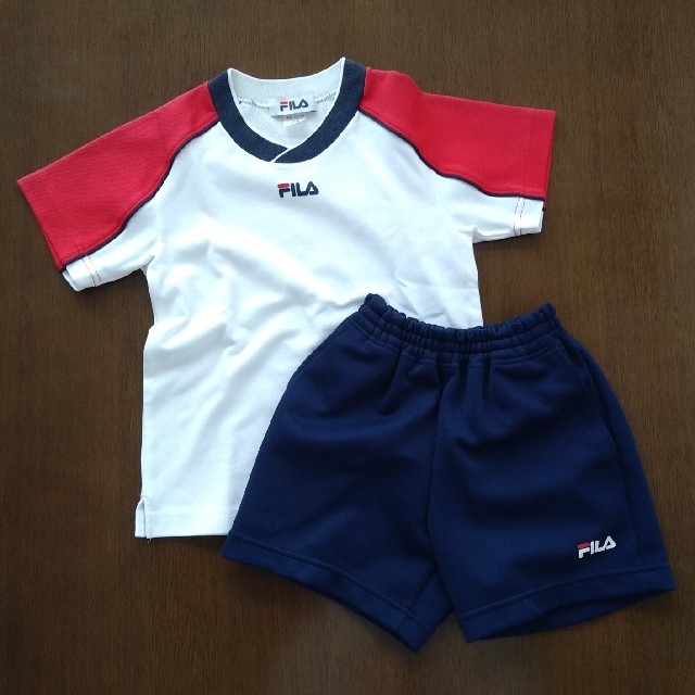 FILA(フィラ)の110センチ　FILA　幼稚園　体操服 キッズ/ベビー/マタニティのキッズ/ベビー/マタニティ その他(その他)の商品写真