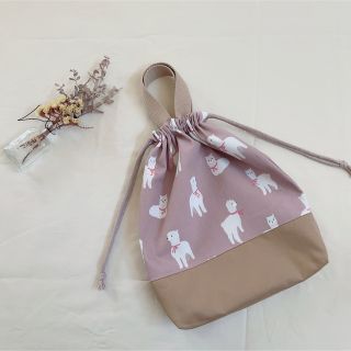 【ハンドメイド】アルパカ　巾着型シューズケース　上履き服　巾着バッグ　ラマ　動物(外出用品)