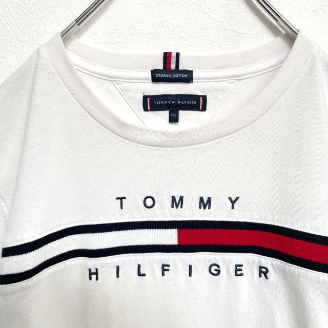 TOMMY HILFIGER(トミーヒルフィガー)の大人気　トミーヒルフィガー　ビッグロゴ　フロントロゴ　半袖Tシャツ　ホワイト レディースのトップス(Tシャツ(半袖/袖なし))の商品写真