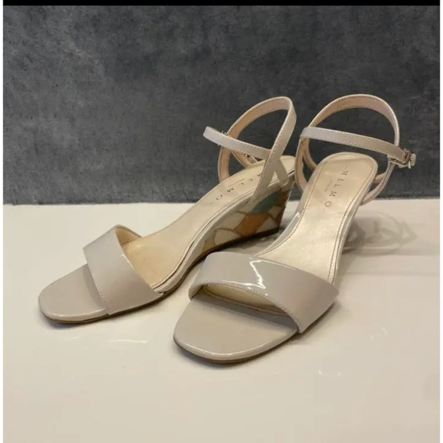 MELMO(メルモ)のメルモ MELMO アンクルストラップウェッジサンダル レディースの靴/シューズ(サンダル)の商品写真
