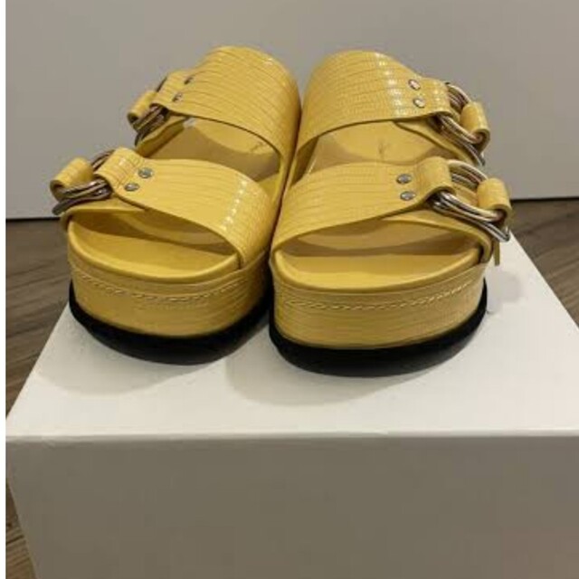 3.1 Phillip Lim(スリーワンフィリップリム)のフィリップリム　新品　プラットフォーム　サンダル レディースの靴/シューズ(サンダル)の商品写真