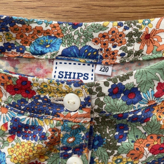 SHIPS(シップス)の美品★ シップス　120センチ　ワンピース　リバティ キッズ/ベビー/マタニティのキッズ服女の子用(90cm~)(ワンピース)の商品写真