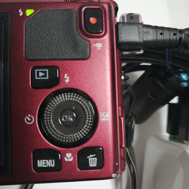 Nikon(ニコン)のNikon ニコン　COOLPIX  S9500 ジャンク スマホ/家電/カメラのカメラ(コンパクトデジタルカメラ)の商品写真