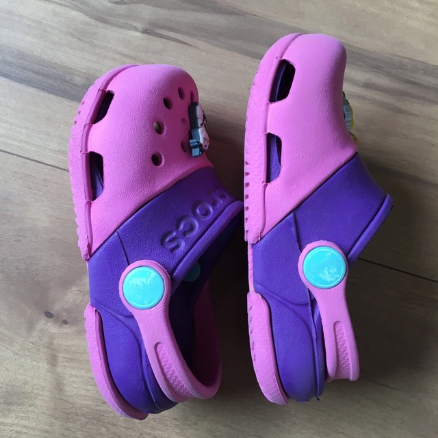 crocs(クロックス)のクロックスベビー キッズ/ベビー/マタニティのベビー靴/シューズ(~14cm)(サンダル)の商品写真