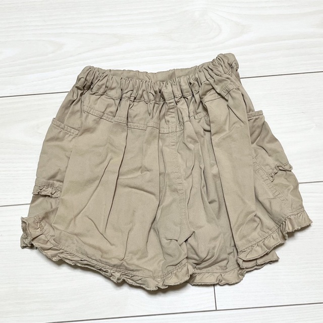 motherways(マザウェイズ)の◼︎マザウェイズ 女の子用 ショートパンツ 130サイズ ベージュ系 夏物 中古 キッズ/ベビー/マタニティのキッズ服女の子用(90cm~)(パンツ/スパッツ)の商品写真