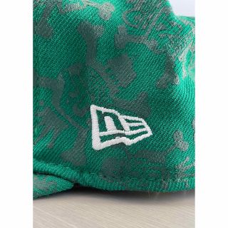 STUSSYステューシー×ニューエラ キャップ スカル&ボーン クラウン 総柄 STUSSYステューシー×ニューエラ キャップ スカル&ボーン クラウン 総柄