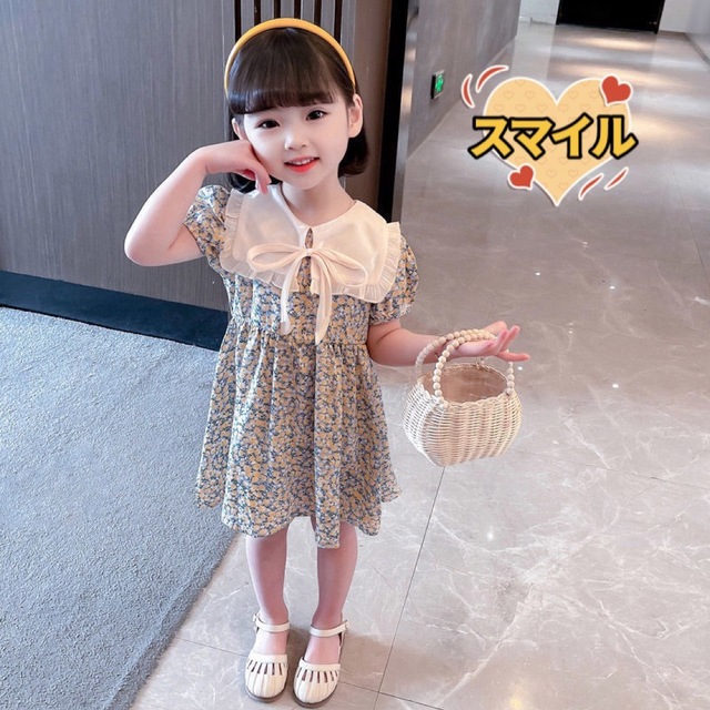 キッズワンピース　大きな襟　リボン　小花柄　女の子夏物90 キッズ/ベビー/マタニティのキッズ服女の子用(90cm~)(ワンピース)の商品写真