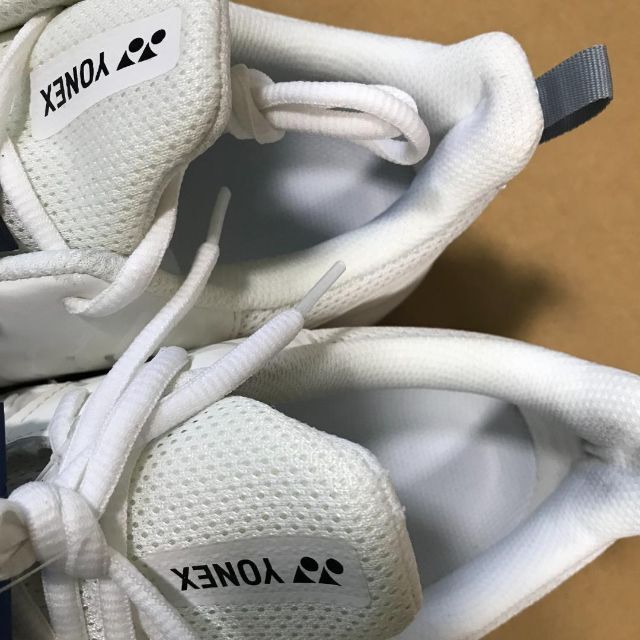 YONEX - タ24954 ヨネックス パワークッション 白 29cmの通販 by