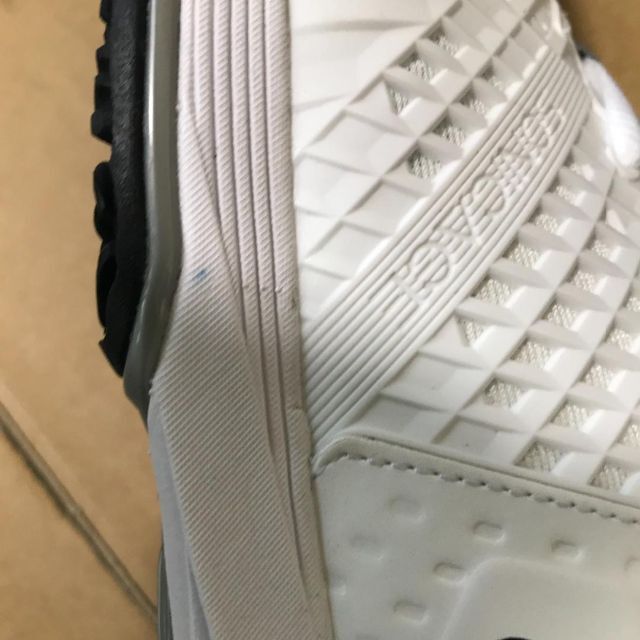 YONEX - タ24954 ヨネックス パワークッション 白 29cmの通販 by