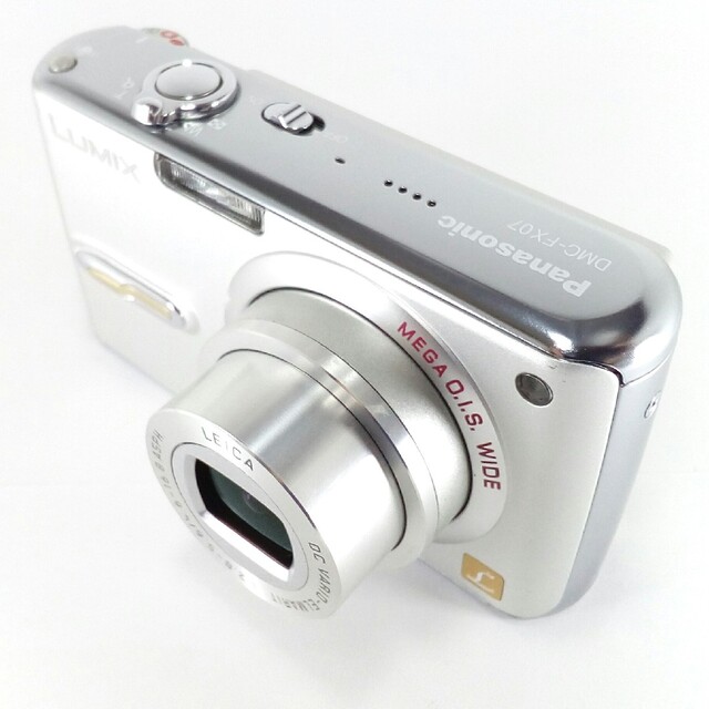 シルバーピーチ ☆完動品☆Panasonic LUMIX DMC-FX07☆シルバー