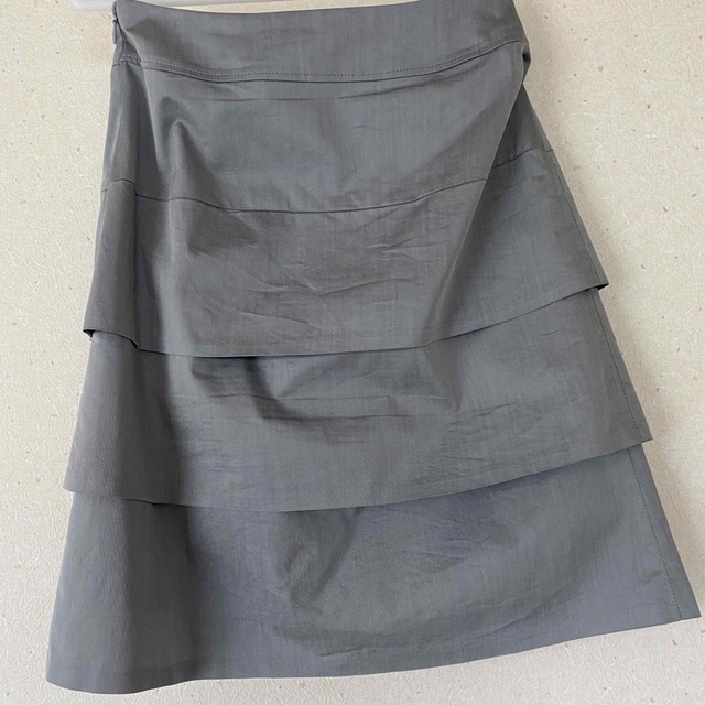UNTITLED(アンタイトル)の夏用　スカートスーツ レディースのフォーマル/ドレス(スーツ)の商品写真