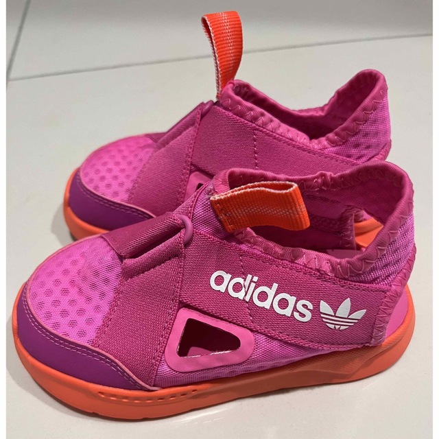 adidas(アディダス)のadidas☆サンダル キッズ/ベビー/マタニティのキッズ靴/シューズ(15cm~)(サンダル)の商品写真