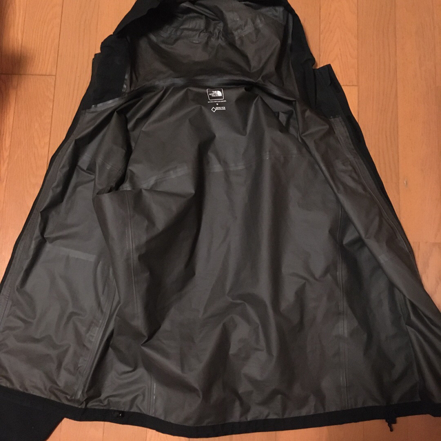 ノースフェイス マウンテンパーカーGORE-TEX 【black×White