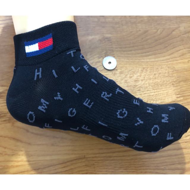 TOMMY HILFIGER(トミーヒルフィガー)の新品トミーヒルフィガーTOMMY HILFIGER レディース4足セット501 レディースのレッグウェア(ソックス)の商品写真