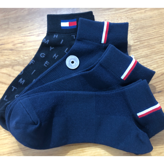 TOMMY HILFIGER(トミーヒルフィガー)の新品トミーヒルフィガーTOMMY HILFIGER レディース4足セット501 レディースのレッグウェア(ソックス)の商品写真