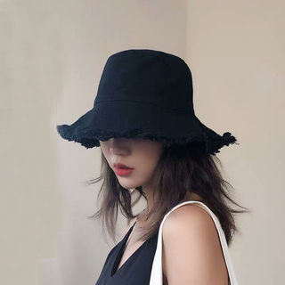 フリンジハット 韓国 バケハ 帽子 シンプル 小顔 ブラック UVカット(ハット)