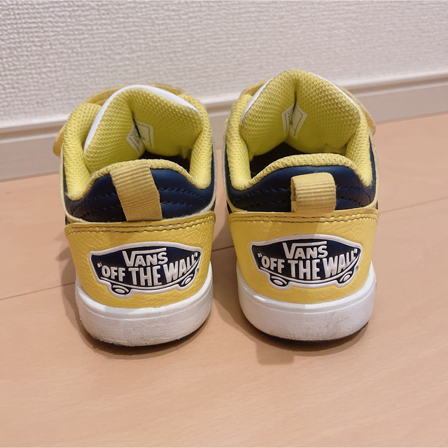 VANS(ヴァンズ)のVANSスニーカー キッズ/ベビー/マタニティのキッズ靴/シューズ(15cm~)(スニーカー)の商品写真