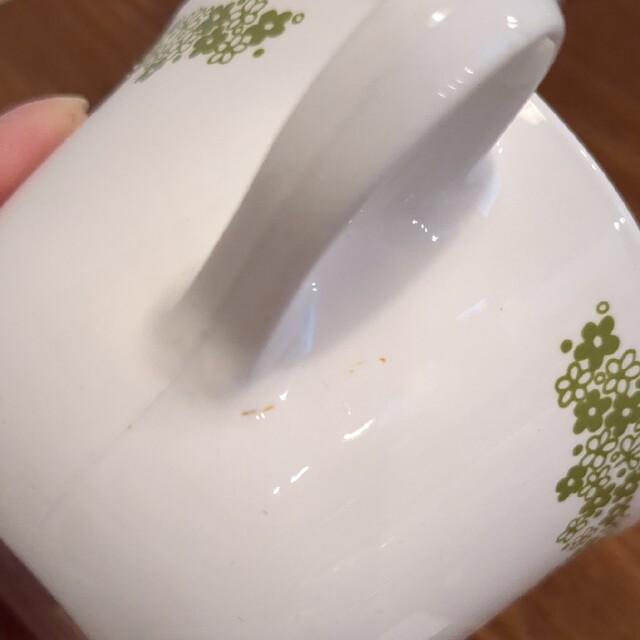 CORELLE(コレール)の［ビンテージ］Corelle カップ2点　クレイジーデイジー&スノーフレーク インテリア/住まい/日用品のキッチン/食器(グラス/カップ)の商品写真