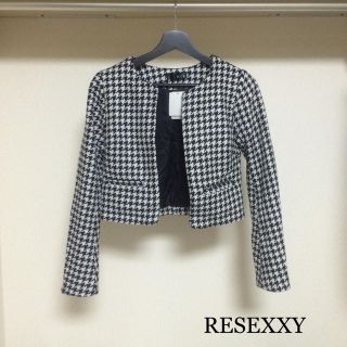 リゼクシー(RESEXXY)のツイードジャケット(ノーカラージャケット)