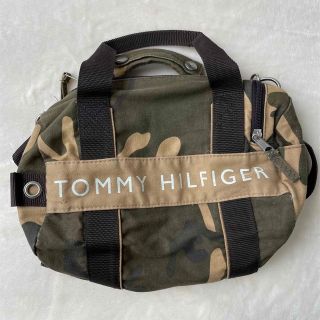 トミーヒルフィガー(TOMMY HILFIGER)のTOMMY HILFIGER ミニボストン ショルダー 2way カモフラ柄(ショルダーバッグ)