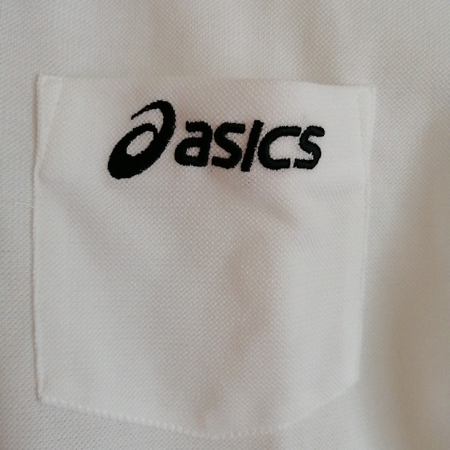 asics(アシックス)のASICS　白ポロシャツ　Mサイズ メンズのトップス(ポロシャツ)の商品写真