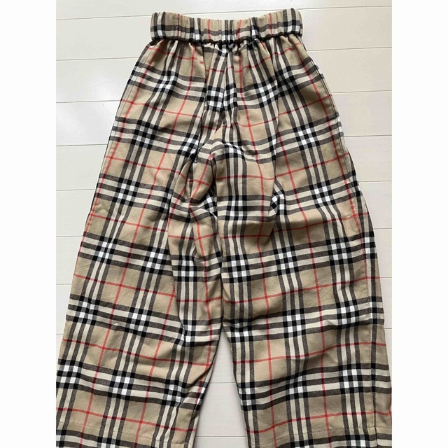 BURBERRY(バーバリー)のバーバリーチルドレン　女の子ノバチェックパンツ　128cm 8y キッズ/ベビー/マタニティのキッズ服女の子用(90cm~)(パンツ/スパッツ)の商品写真