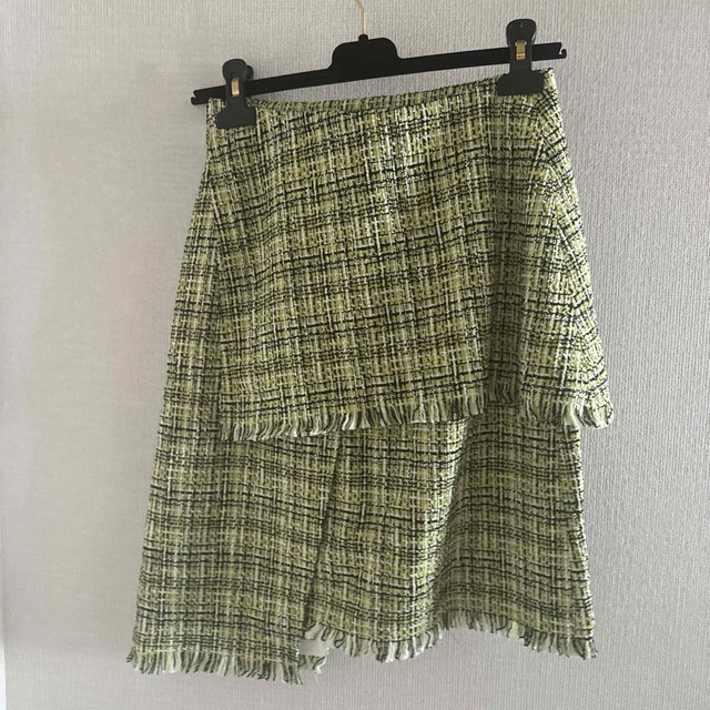 LE CIEL BLEU(ルシェルブルー)のツイードミニスカート　ルシェルブルー　新品未使用　タグ付き レディースのスカート(ひざ丈スカート)の商品写真