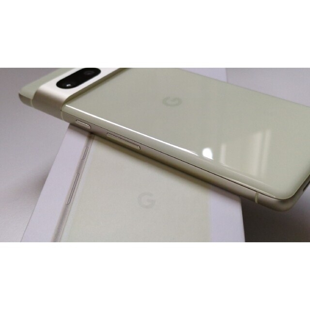 Google(グーグル)のGoogle Pixel 7 128GB ストア版SIMフリー lemon スマホ/家電/カメラのスマートフォン/携帯電話(スマートフォン本体)の商品写真