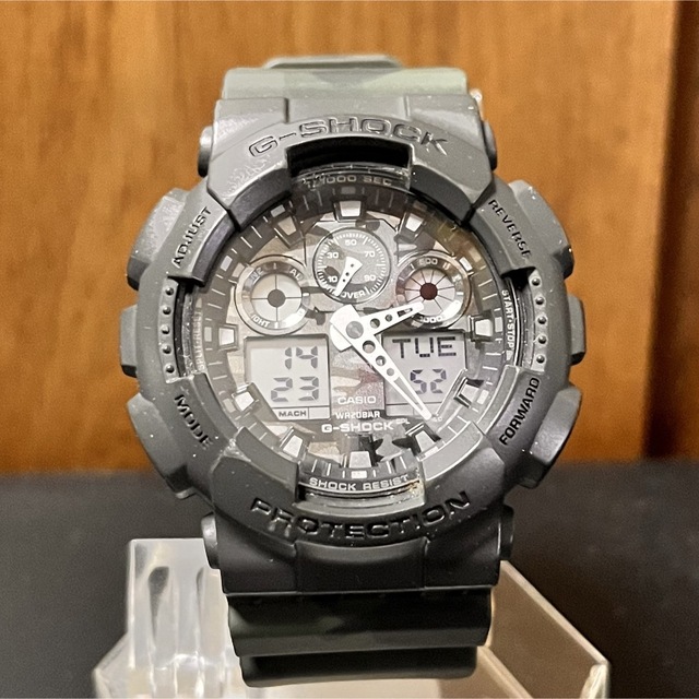 G-SHOCK(ジーショック)のCASIO G-SHOCK GA-100CF改　カモフラベルト、電池交換済  メンズの時計(腕時計(デジタル))の商品写真