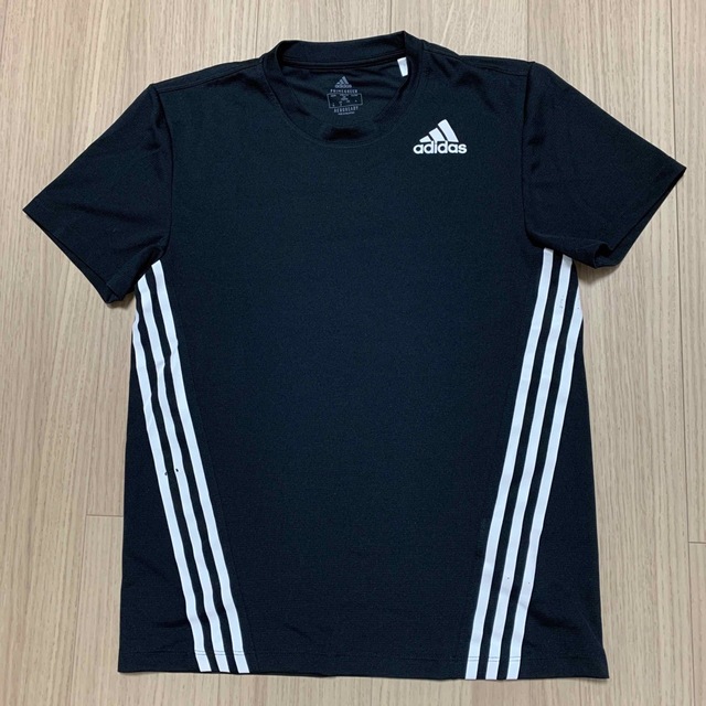 adidas(アディダス)の新品！adidas Tシャツ！ キッズ/ベビー/マタニティのキッズ服男の子用(90cm~)(Tシャツ/カットソー)の商品写真