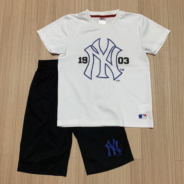 ニューヨークヤンキース　セットアップ！ キッズ/ベビー/マタニティのキッズ服男の子用(90cm~)(その他)の商品写真