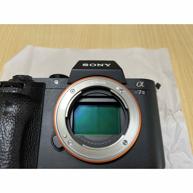 SONY(ソニー)のSONY α7II  ILCE-7M2 ボディ　予備バッテリー&チャージャー付き スマホ/家電/カメラのカメラ(ミラーレス一眼)の商品写真