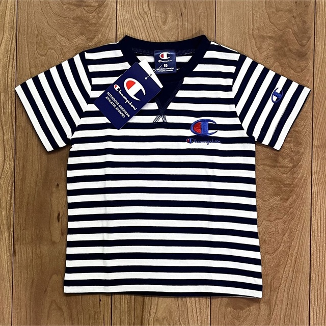 Champion(チャンピオン)のchampion ボーダー 半袖Tシャツ　95 キッズ/ベビー/マタニティのキッズ服男の子用(90cm~)(Tシャツ/カットソー)の商品写真