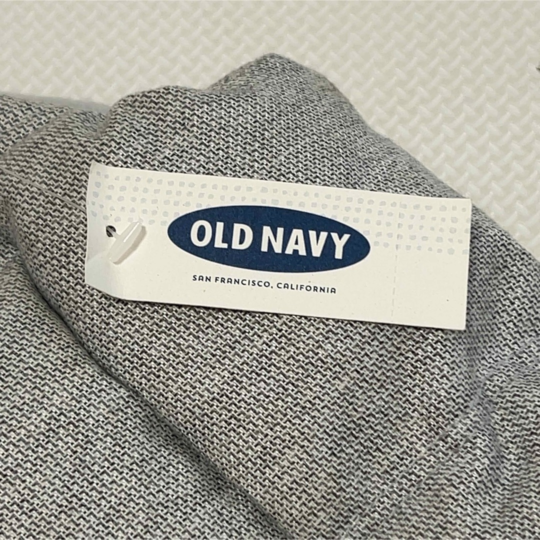 未着用タグ付き　OLD NAVY　ダウンベスト　フリーズ　グレー レディースのジャケット/アウター(ダウンベスト)の商品写真